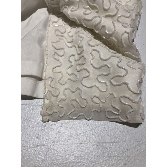 CLAIRES’S COLLECTION Beauty white Pageant Cocktail Gown SIZE In Measurements - Picture 13 of 16